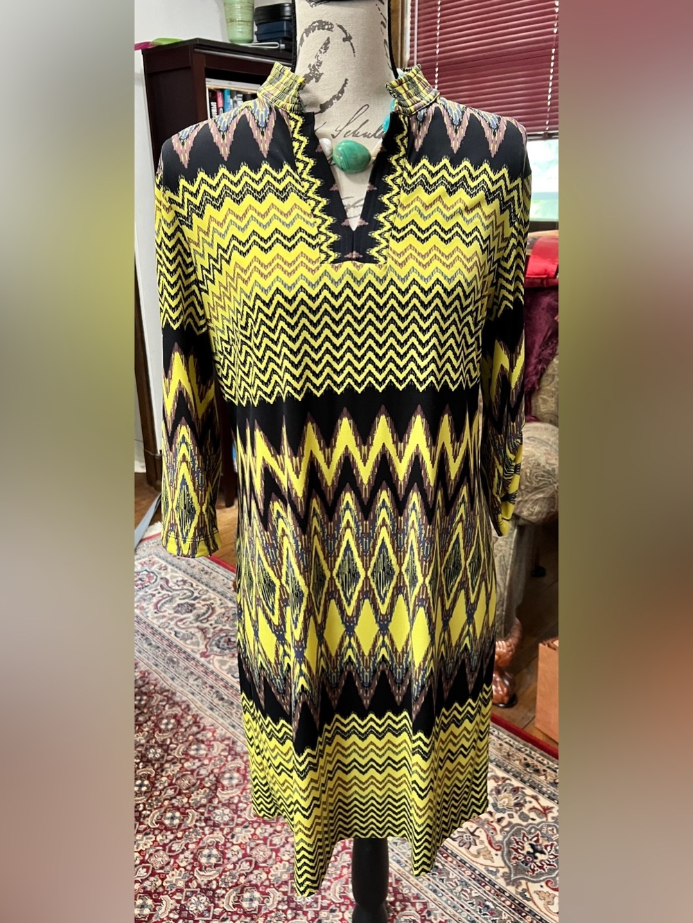Donna Morgan Yellow and Black Zigzag Midi Dress